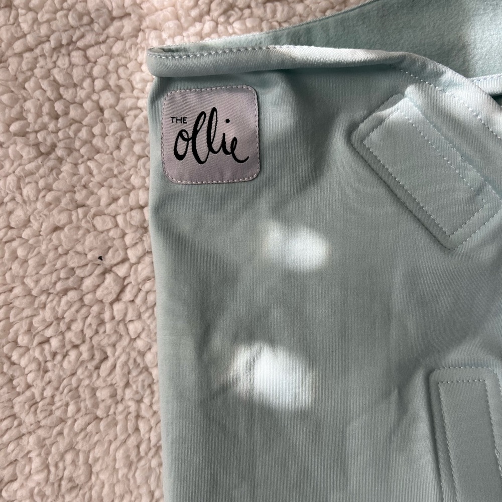 NWOT The Ollie(world) swaddle in baby blue